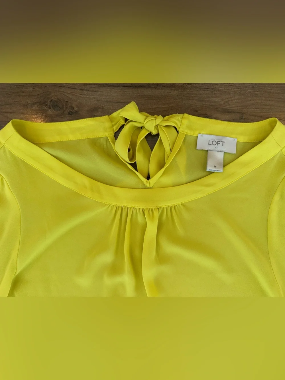 LOFT Yellow Tie Back Blouse Medium Puff Sleeve Career Office Top